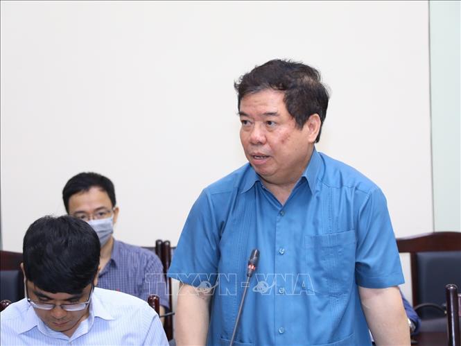 PGS,TS Nguyễn Viết Thảo, nguyên Phó Giám đốc Học viện Chính trị quốc gia Hồ Chí Minh trình bày tham luận tại hội thảo. Ảnh: Văn Điệp - TTXVN
